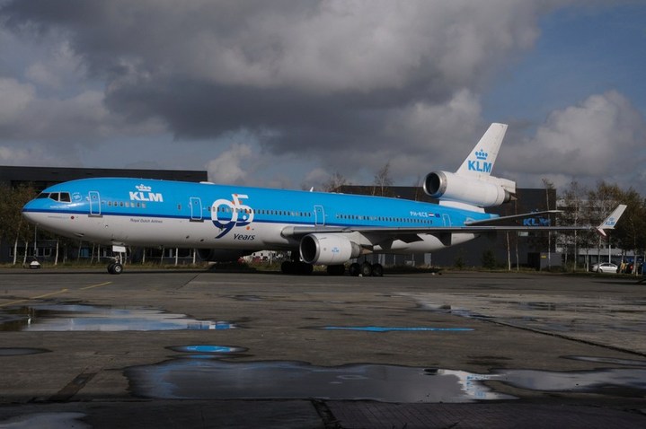 A KLM az MD-11-es festésével ünnepelte 95. évfordulóját
