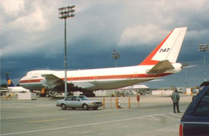 A gép 1993-ban Everettben, épp hajtóművek nélkül<br>(fotó: Márványi Péter)