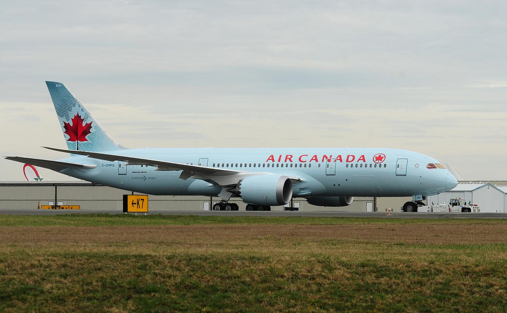 Az Air Canada megtakarítása közelít a 30 százalékhoz