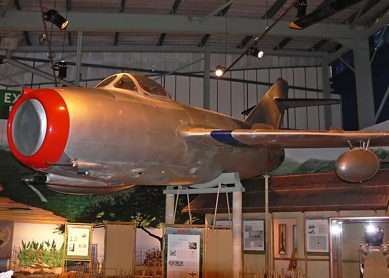 Kevesen tudják, hogy az itt kiállított gép nem észak-koreai MiG-15-ös, hanem lengyel gyártású Lim-2 típusjelű licencváltozat