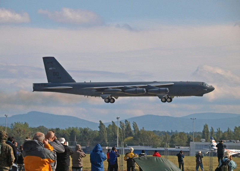B-52 Buff – Ostrava különlegessége, hogy a nézők szinte a gépek alatt lehetnek