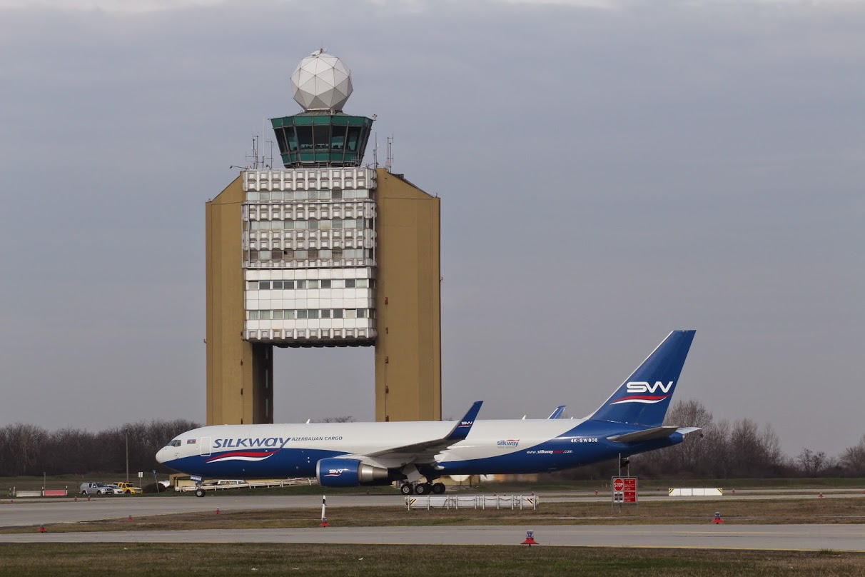 Az eddig rendszerint idejáró kéthajtóműves 767-esek egyike...<br>(fotók: Budapest Airport)
