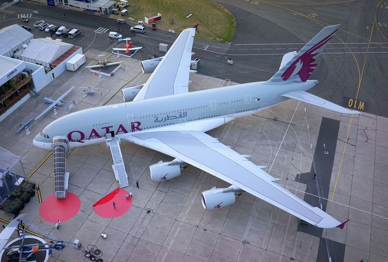 Kiállított A380-as a Qatar színeiben Le Bourget-n