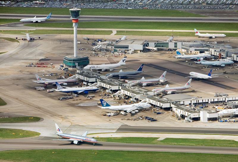 Európa legforgalmasabb repülőtere felett a drón-forgalom is megsűrűsödött
