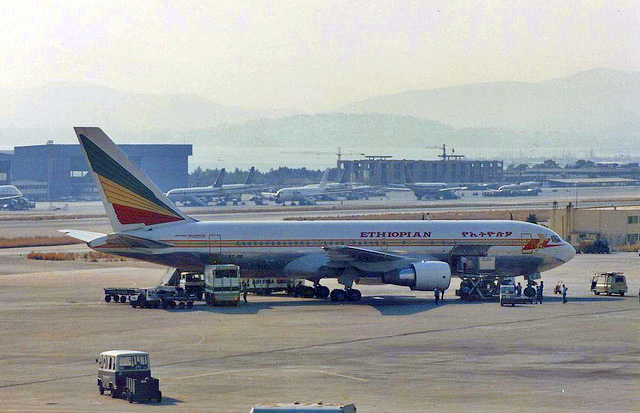 A 767-es meghatározó típusa volt a hosszú távú hálózatnak