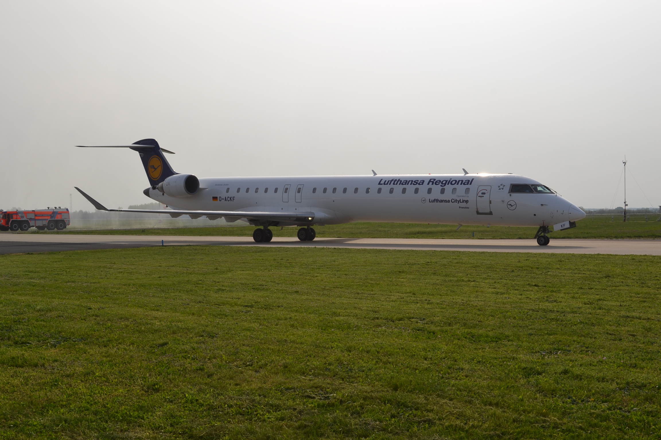 Debreceni képek: az első CRJ-900-as