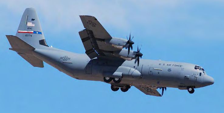 A balesetet szenvedett C-130J (fotók: US Air Force)