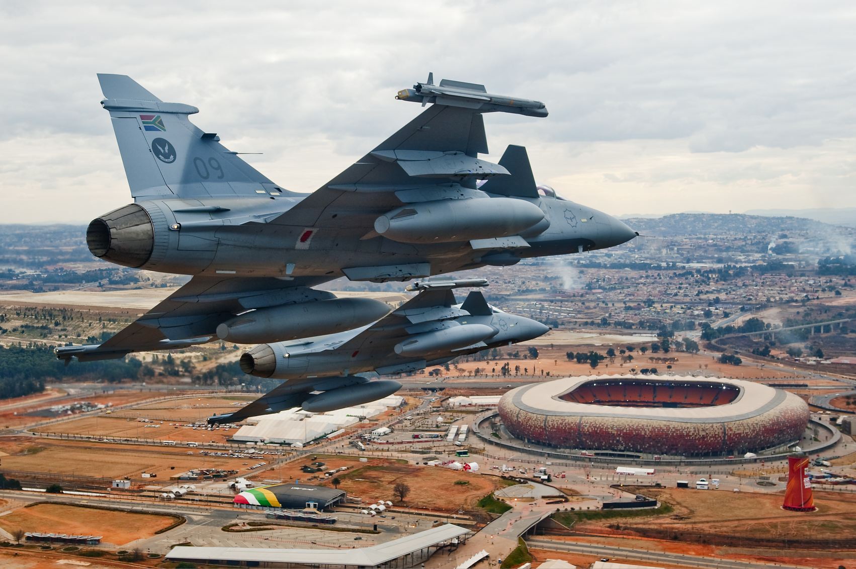 SAAF Gripen Johannesburg felett: a típus nem ismeretlen a régióban