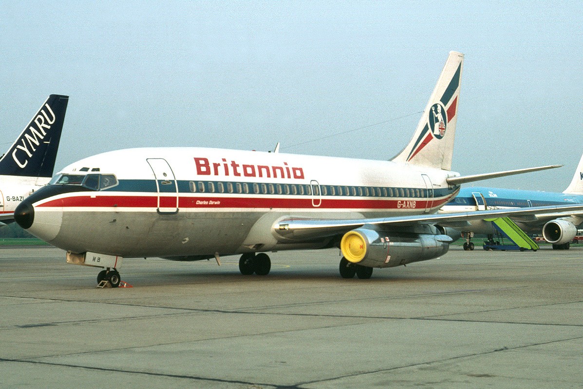 1967-től a 737-eseket még ilyen hajtóművekkel kezdték gyártani: kis átmérőjű hosszú csövek
