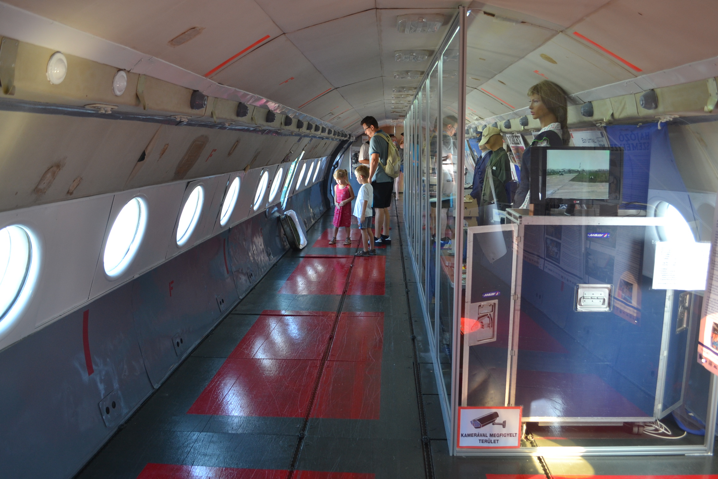 Az Il-18-as fedélzetén az új kiállítás