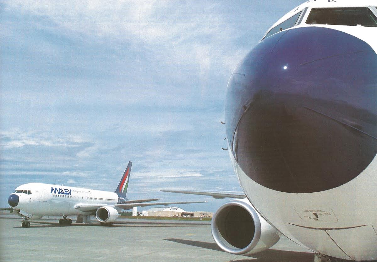 Egy ritka fotó: a Malév két 767-200-asa átadás előtt <br>(Csemniczky Kristóf gyűjteménye)