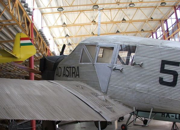 Az Ad Astra nem az F-13-as, hanem a légitársaság neve (fotó: Közlekedési Múzeum)