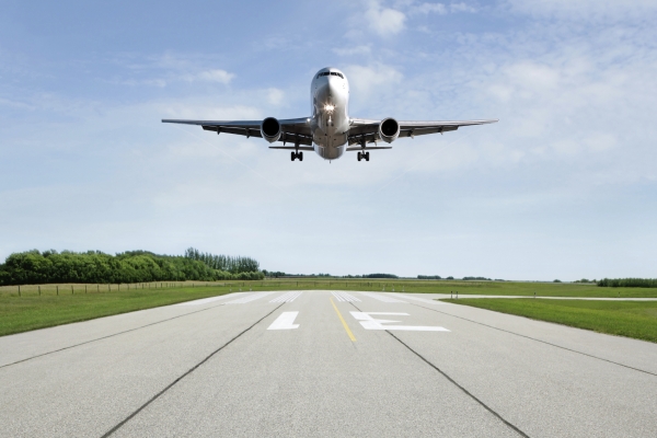 Óriás repterek és gépek helyett kisebb utasszállítók, gazdaságosabb járatokon