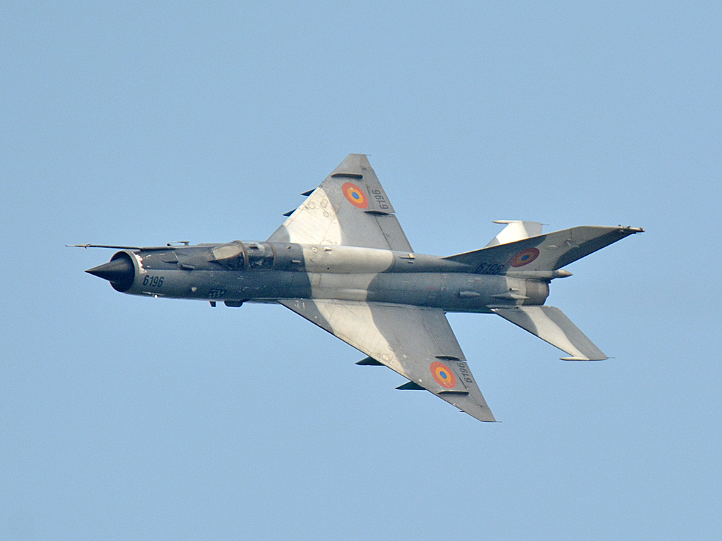Külföldi vendégek: a román MiG-21 változat...