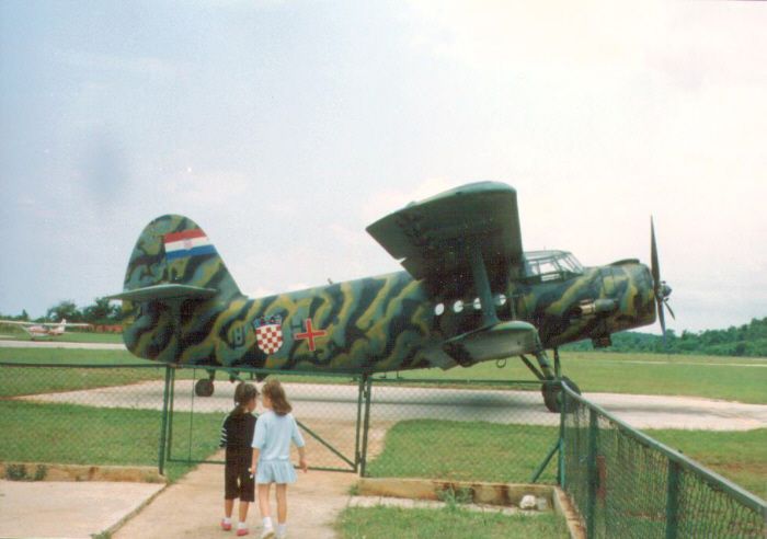 Horvát An-2-es, 1992: nappal sétarepülő, éjjel bombázó