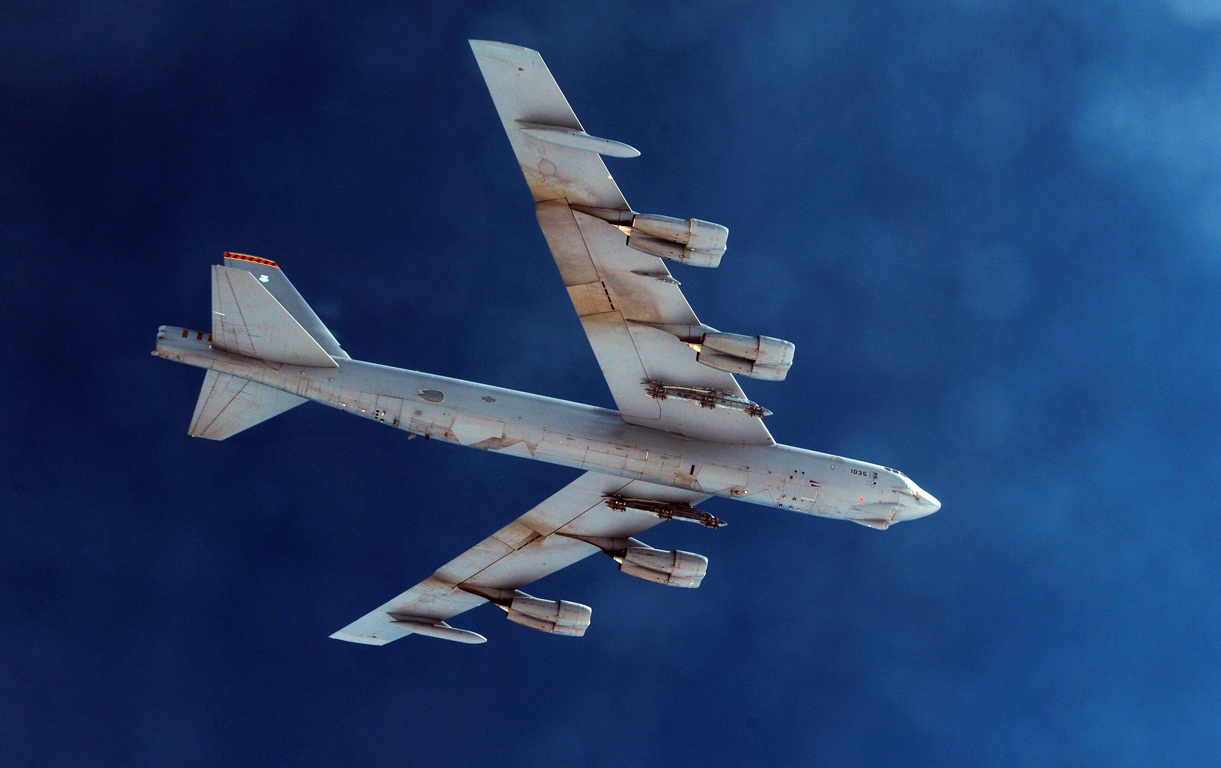 A B-52-esek többnyire öregebbek, mint a pilótáik<br>(fotók: Air Force Magazine)