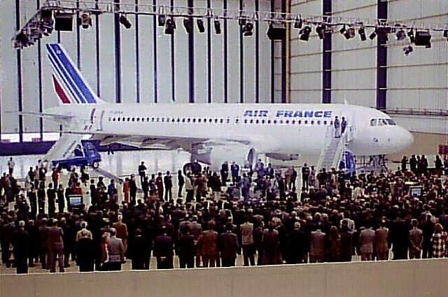 Az átadási ünnepség<br>(fotó: Flightglobal/Airbus)