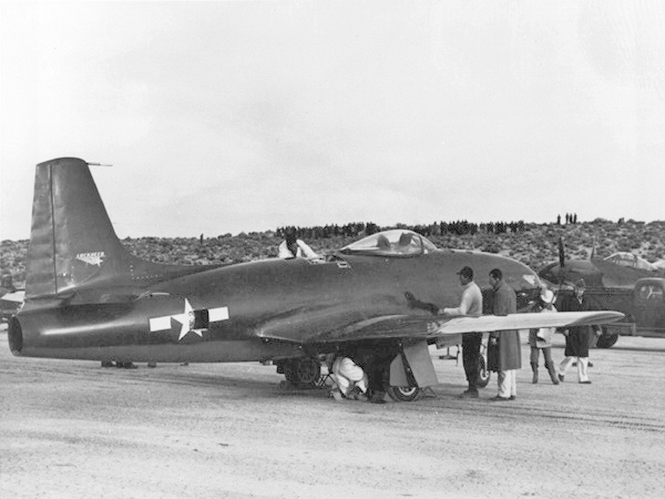 A Lockheed történelmi fotói: a P-80 első példányát a tervezés kezdetétől a szűzfelszállásig 143 nap alatt hozták össze