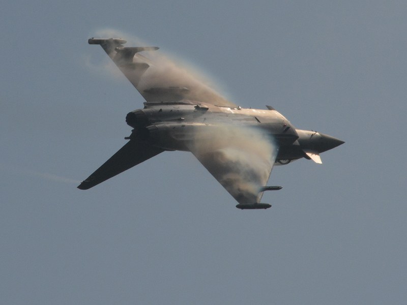 Eurofighter a párában