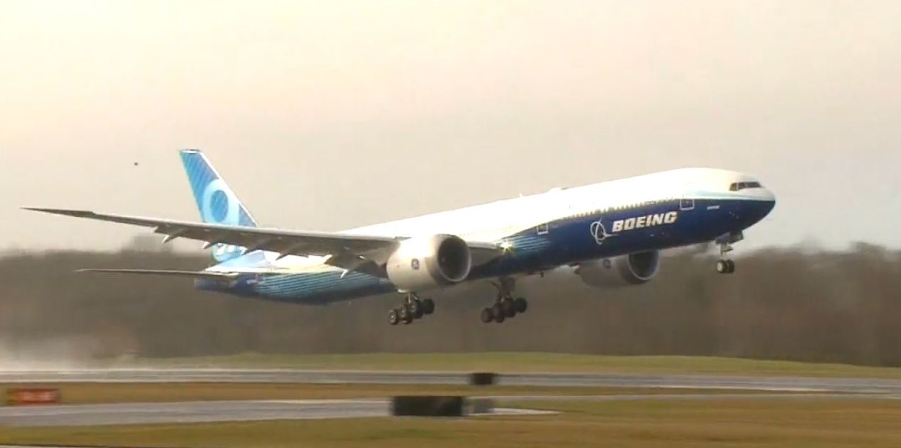 Január 25-án emelkedett először a levegőbe a Boeing 777x