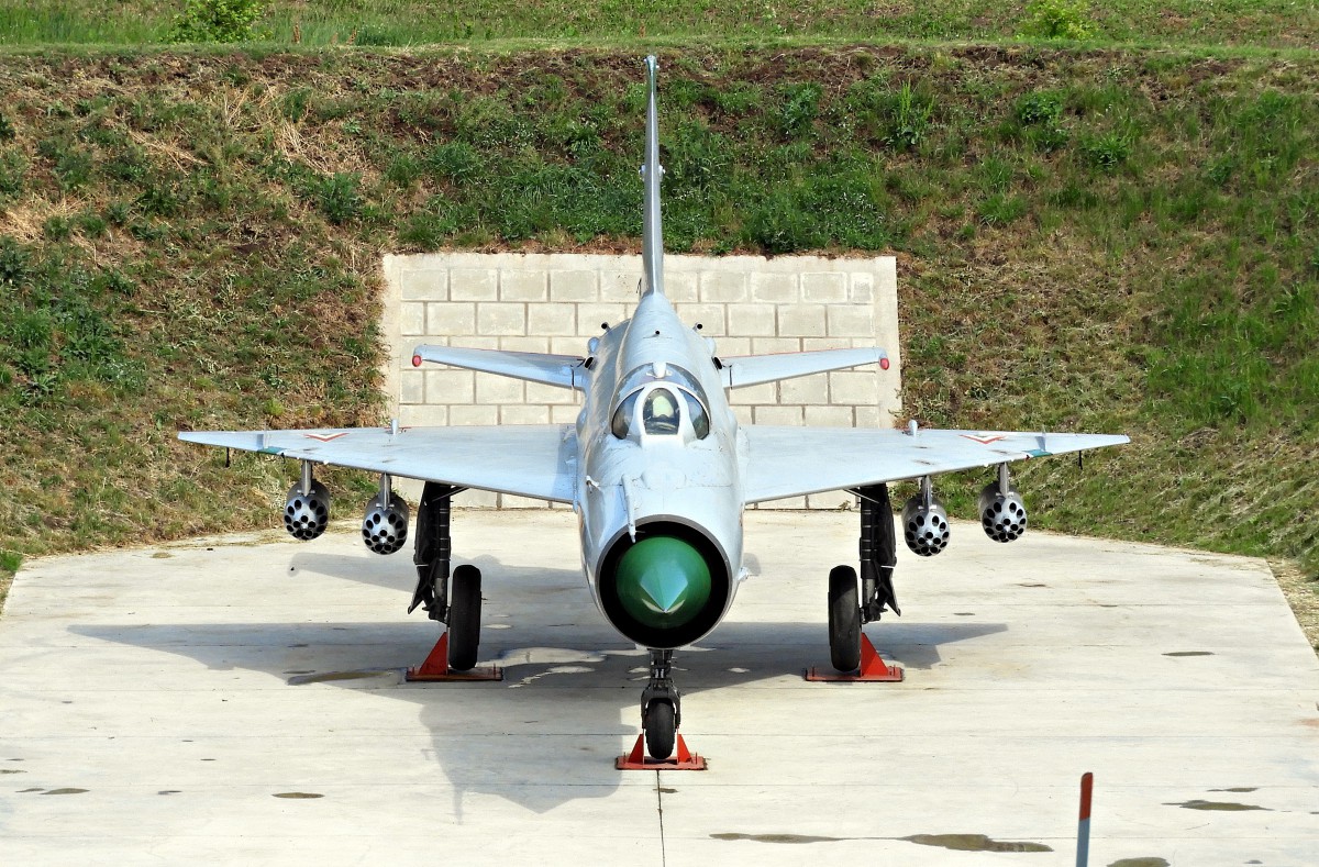 A magyar Honvédég által használt kiállított MiG 21-es vadászgép (fotóK: Letanóczki Nóra)
