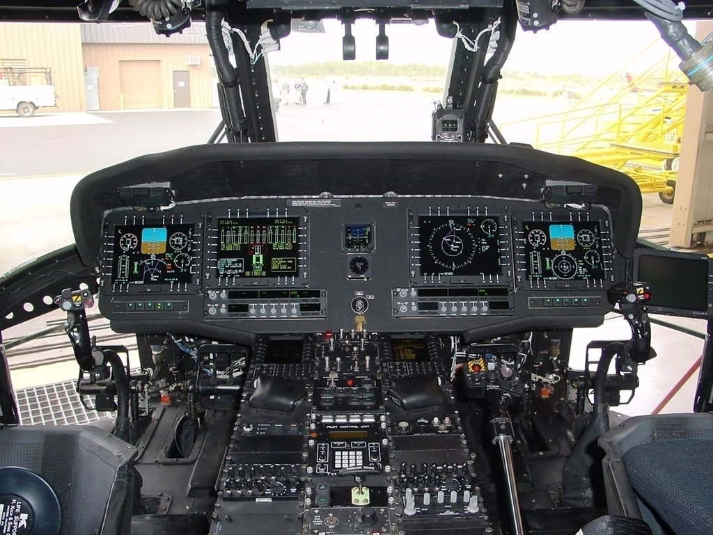 A teljesen modernizált pilótafülke (fotó: defenseindustrydaily.com)