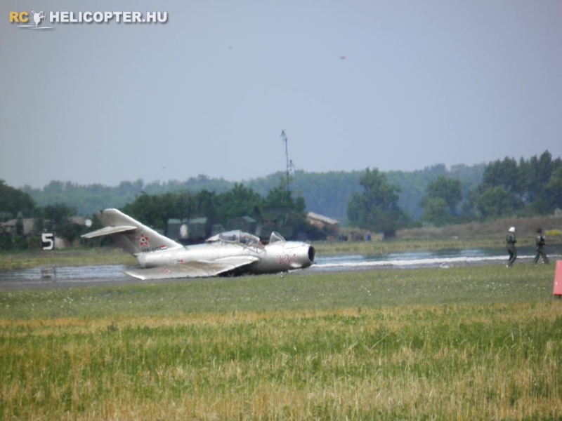 Szerencsére a két pilóta nem sérült meg (fotó: Hasur Ferenc)