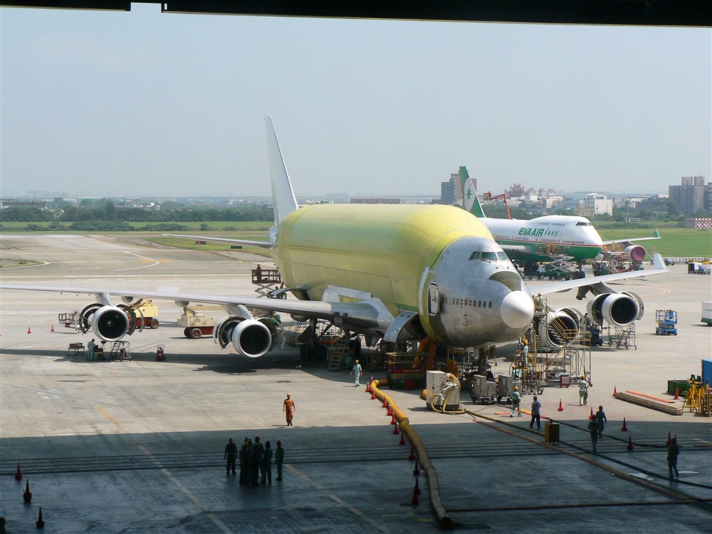 Egy igazán extrém átalakítás: a Boeing 747 LCF Dreamlifter <br>(fotó: cens.com)