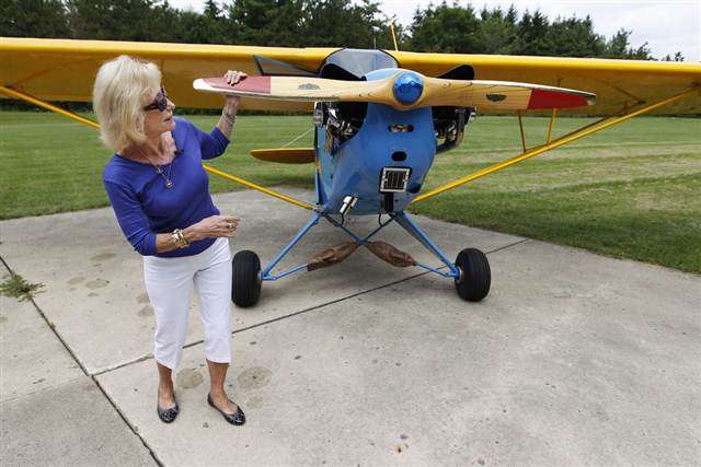 Fog-e még repülni a hölgy kedves kis gépével? A hatóság fog dönteni