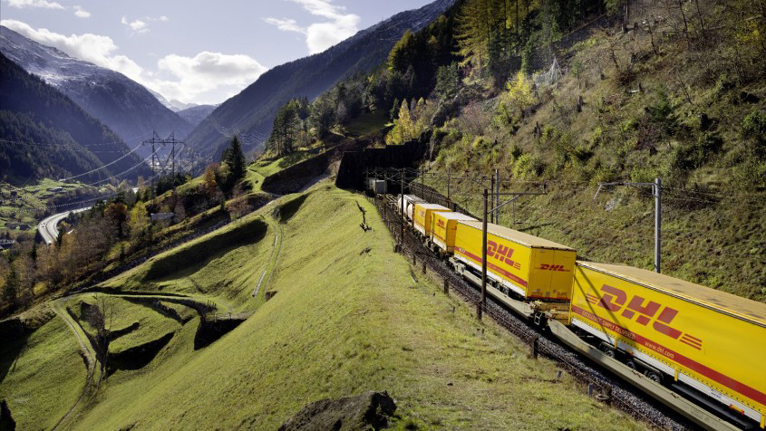 A vasúti árufuvarozásnak még nagyobb szerepet, egyenlőségi helyzetet kell szereznie az európai árufuvarozásban