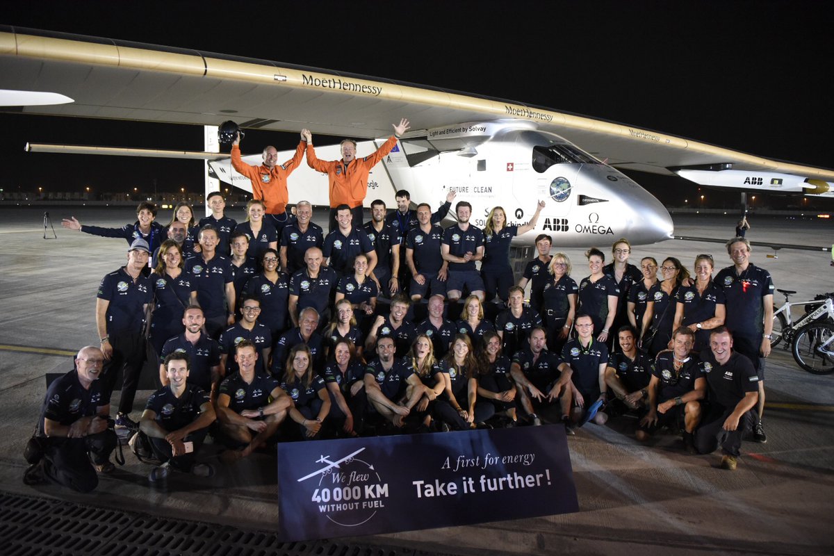 Hősök, akiknek sokat köszönhetünk anélkül is, hogy valójában fölfognánk, mekkora tettet hajtottak végre. A képre kattintva galéria nyílik (fotók: Solar Impulse)