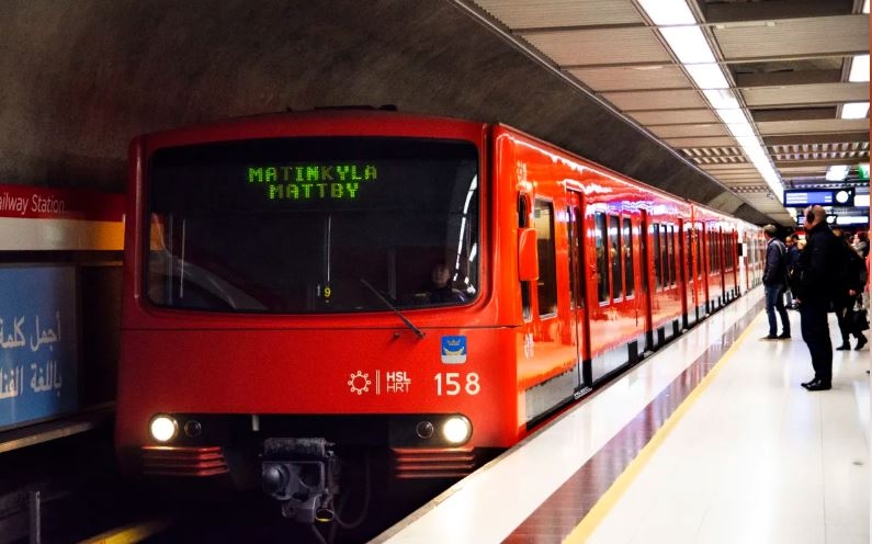 Hazai szolgáltatót választott a Helsinkin Metro: a Valtion Rautatiet, vagyis a VR építi át a húszéves metrókocsikat