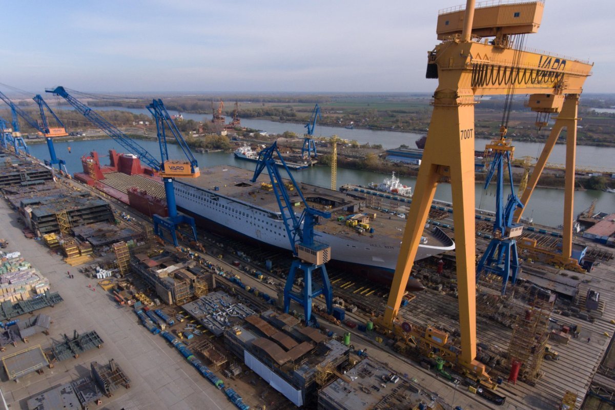 A törzs egyes részei a Duna-deltában készülnek, a tulceai Vard-hajógyárban