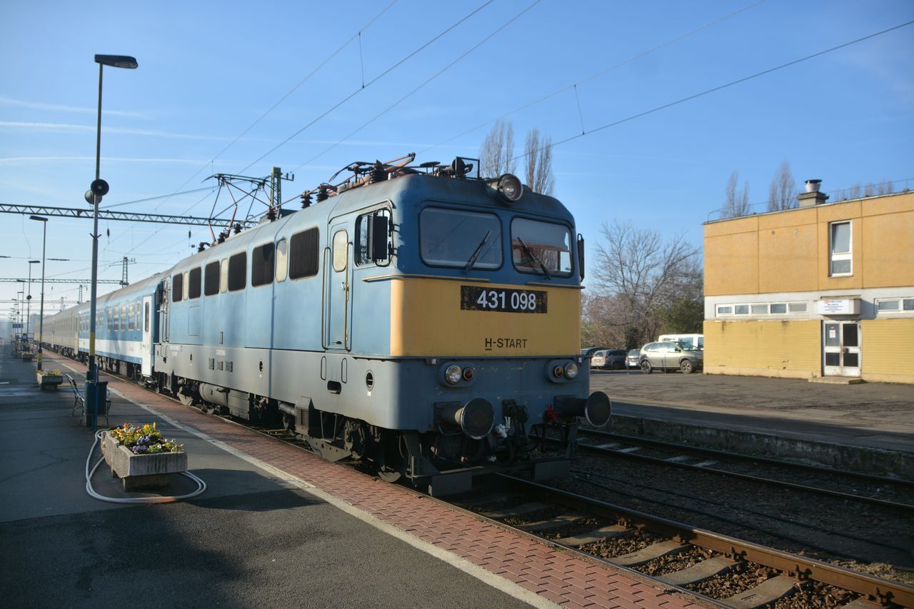 Az első közvetlen IC érkezése Szegedre a tavalyi menetrendváltáskor 2019. december 15-én (a szerző felvétele)