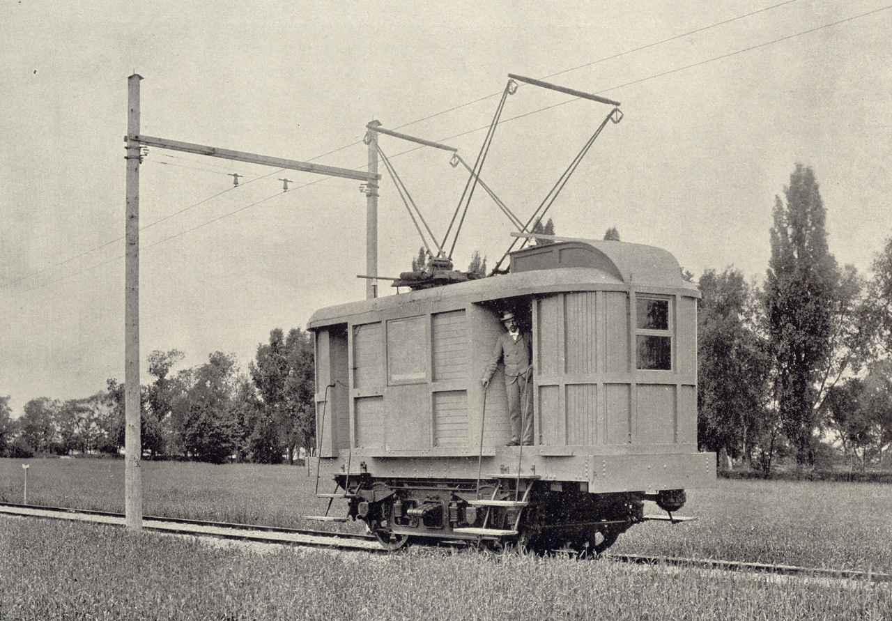 A Valtellina-mozdony fejlesztésekor épített kísérleti kocsi a Hajógyári-szigeten lefektetett próbapályán. A képre kattintva galéria nyílik (fotók: Indóház-archív)