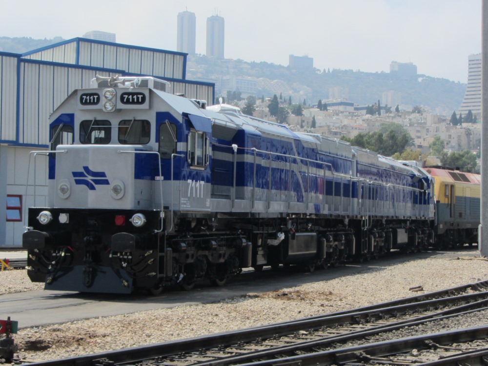 Az Israel Railways hat GT26CW-2 nagydízele épül át teljesen a zágrábi TZV Gredeljnél. További hat gép korszerűsítése opcionális<br>(fotó: Railway Gazette)