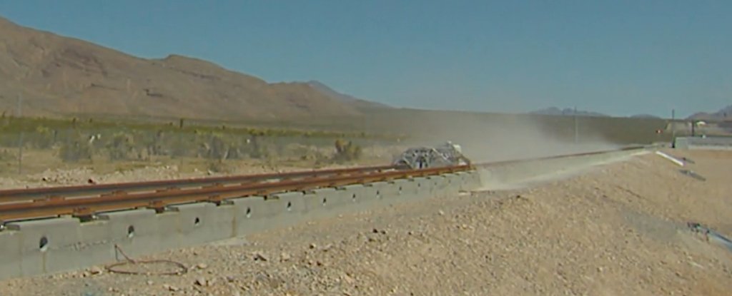 A Las Vegas melletti sivatagban végrehajtott teszt sikere azt mutatja, lehet jövője a vákuumvasúti technológiának (forrás: Youtube)