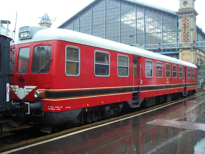 2008-ban a Rába-Balaton motorkocsi is besegített a Télapó expressz továbbításába.