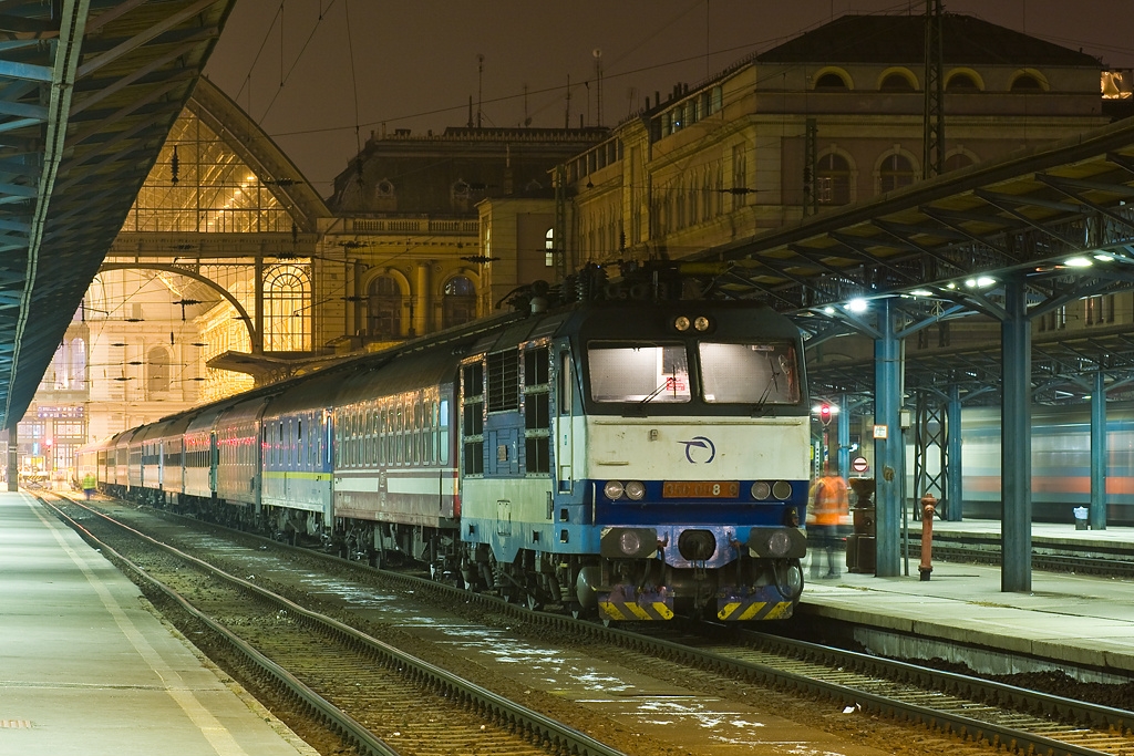 Metropol EN a Keleti pályaudvaron<br>(a külön nem jelölt képeket Vörös Attila készítette)