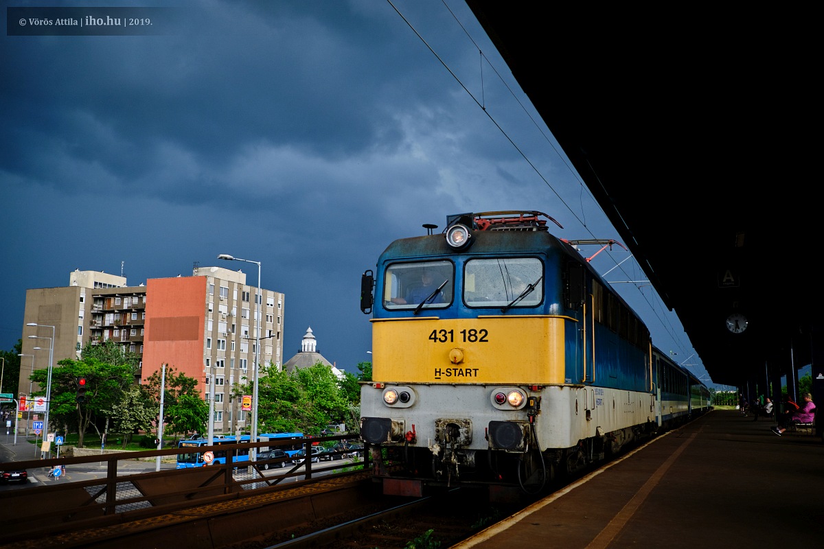 A munkálatok idején számos vonat érkezik máshova a Nyugati helyett, többnek például Zugló lesz a végállomása (fotó: Vörös Attila)