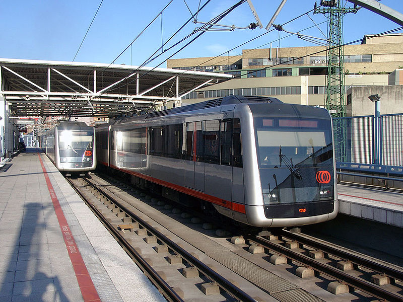 Ötkocsissá gyarapodtak a bilbaói metrószerelvények<br>(fotó: Daniel Erler, Wikipedia)
