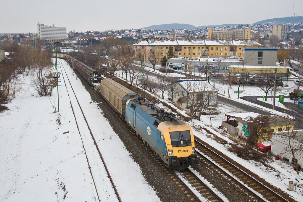 A második vonat, amit egészen Bécstől ugyanaz a vezér továbbít<br>(fotó: Vörös Attila)