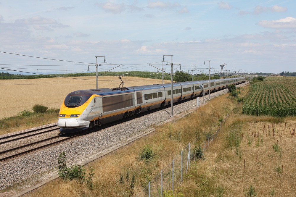 Utolsó konkurencia nélküli éveit élvezheti az Eurostar, 2013-ban már megérkezhetnek Londonba a Deutsche Bahn első nagysebességű vonatai<br>(fotó: Frédérick Jury, www.euro-photos-trains.com)