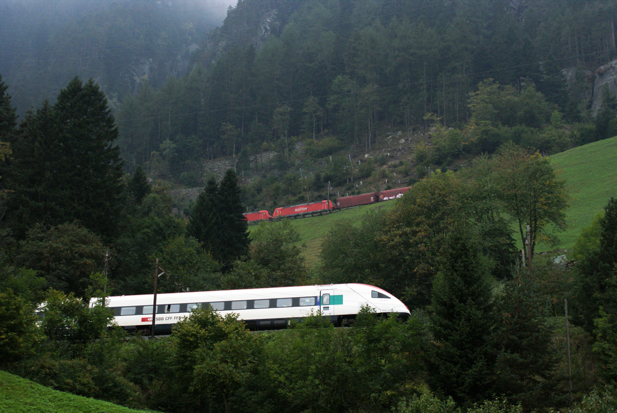 A Gotthárd-vasútvonalon készült felvételeinket galériába gyűjtöttük, kattintson a képre!<br>(fotók: Hörcher Dániel)
