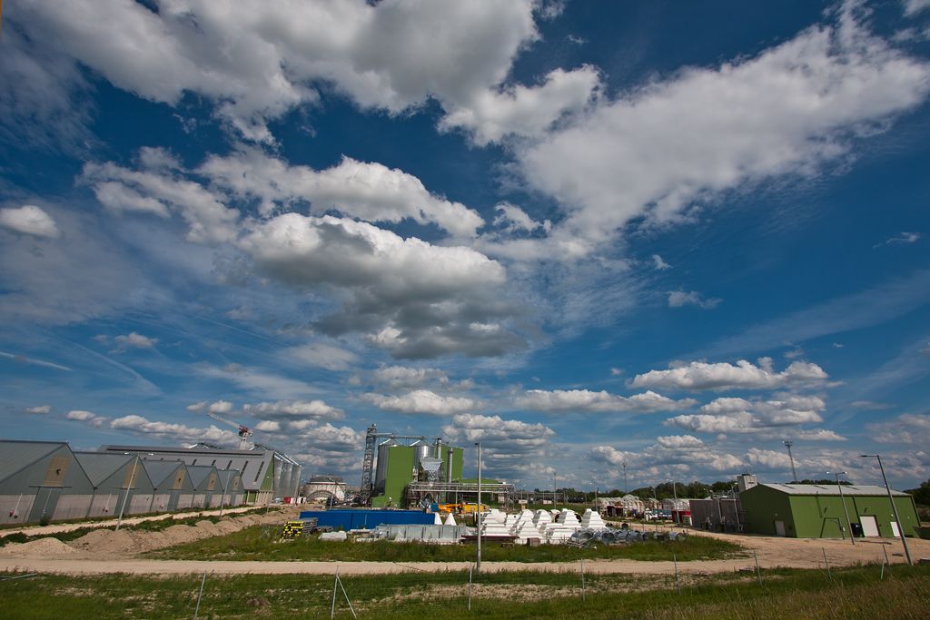 Foktőnél, a Duna-parton működik a növényolajgyár<br>A képre kattintva galéria nyílik<br>(fotók: Vörös Attila)