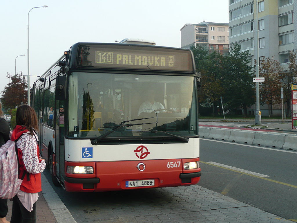  Karosa Citybus 18M típusú csuklósbusz 140-es METROBUS járatként a Tupolevova megállóban (Prága, 9.kerület)<br>(fotó: a szerző)