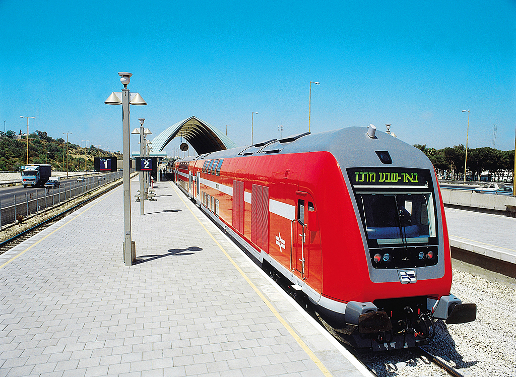 Az Izraeli Vasút Bombardier emeletes vonata<br>(frotó: Bombardier)