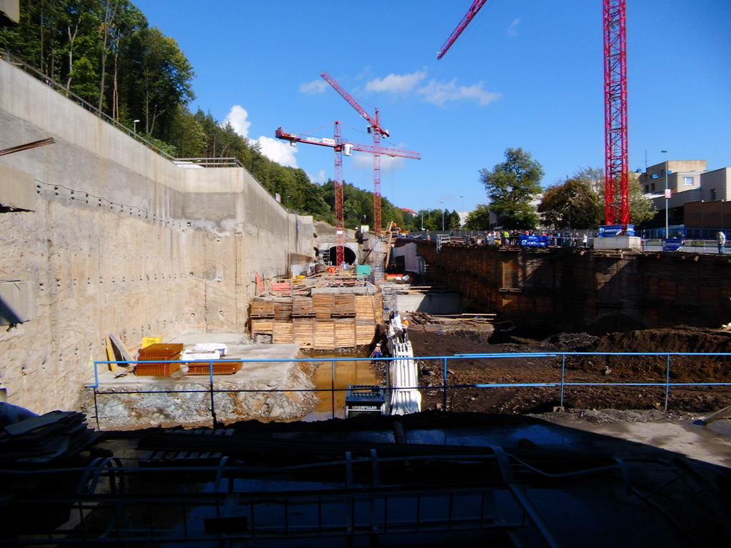 Motol végállomás építése nyár végén<br>(a szerző felvétele)