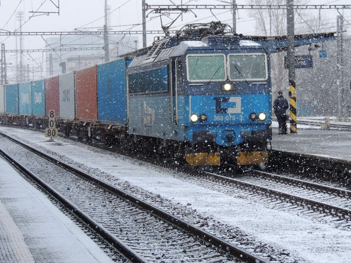 A ČD Cargo konténervonata a prágai havazásban<br>(a szerző felvétele)