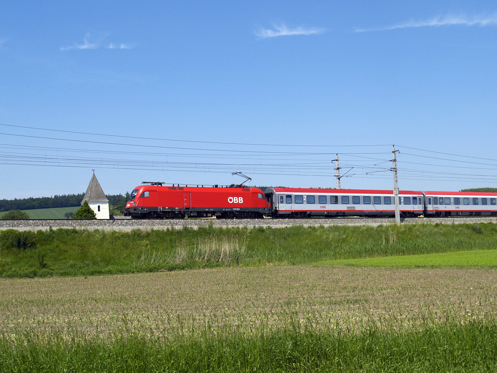 Az ÖBB intercity szerelvénye. Linz és Graz közelebb kerül egymáshoz 2014-től<br>(forrás: oebb.at)